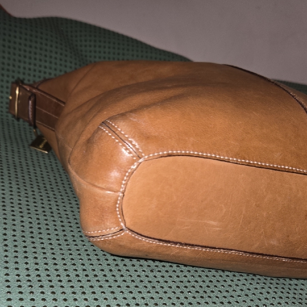 Coach Tan Leather Shoulder Bag - Picture 8 of 16